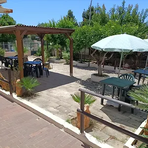 Mony's Island Affittacamere